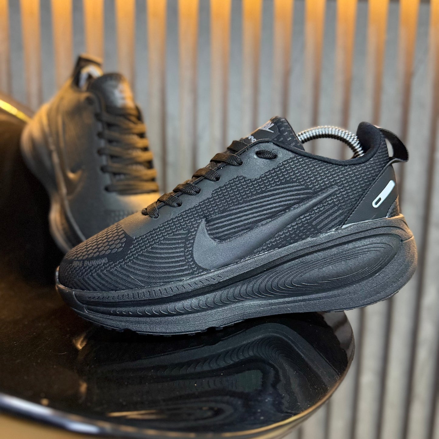 Nike Vomero 18 - Hombre