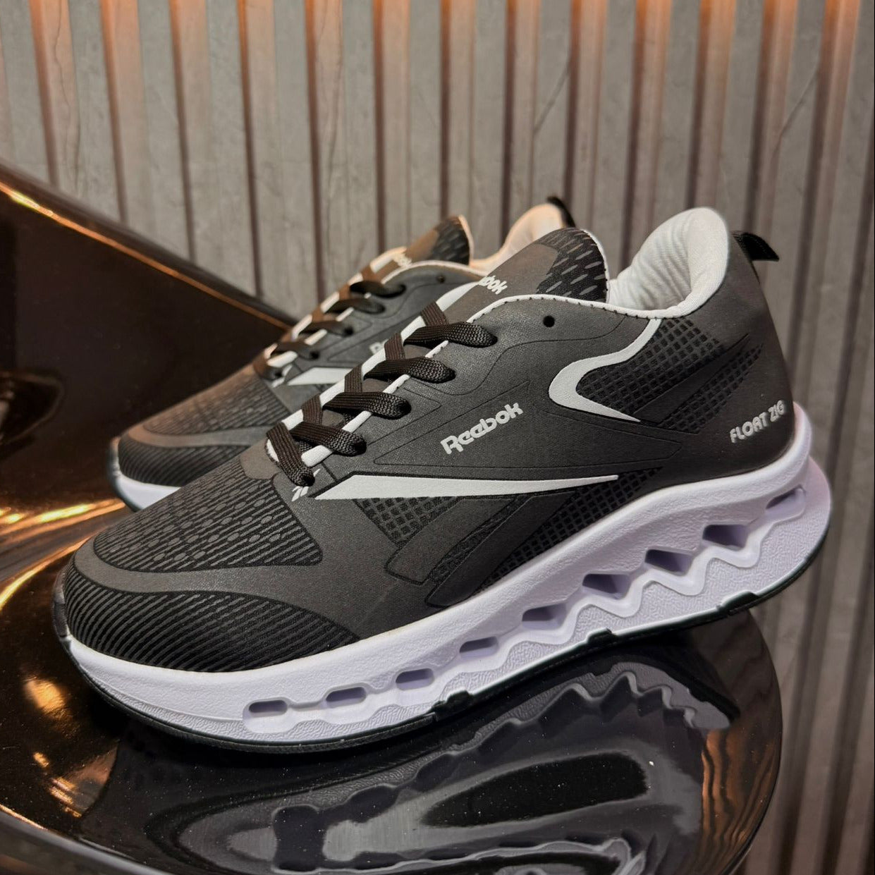 Reebok Floatzig